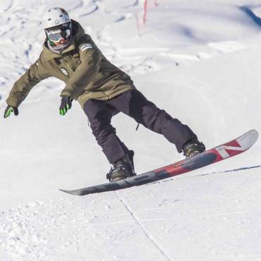 scuola-sci-livigno-italy-snowboard-1.jpg